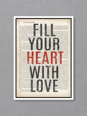 תמונה Fill Your Heart Newsprint Red